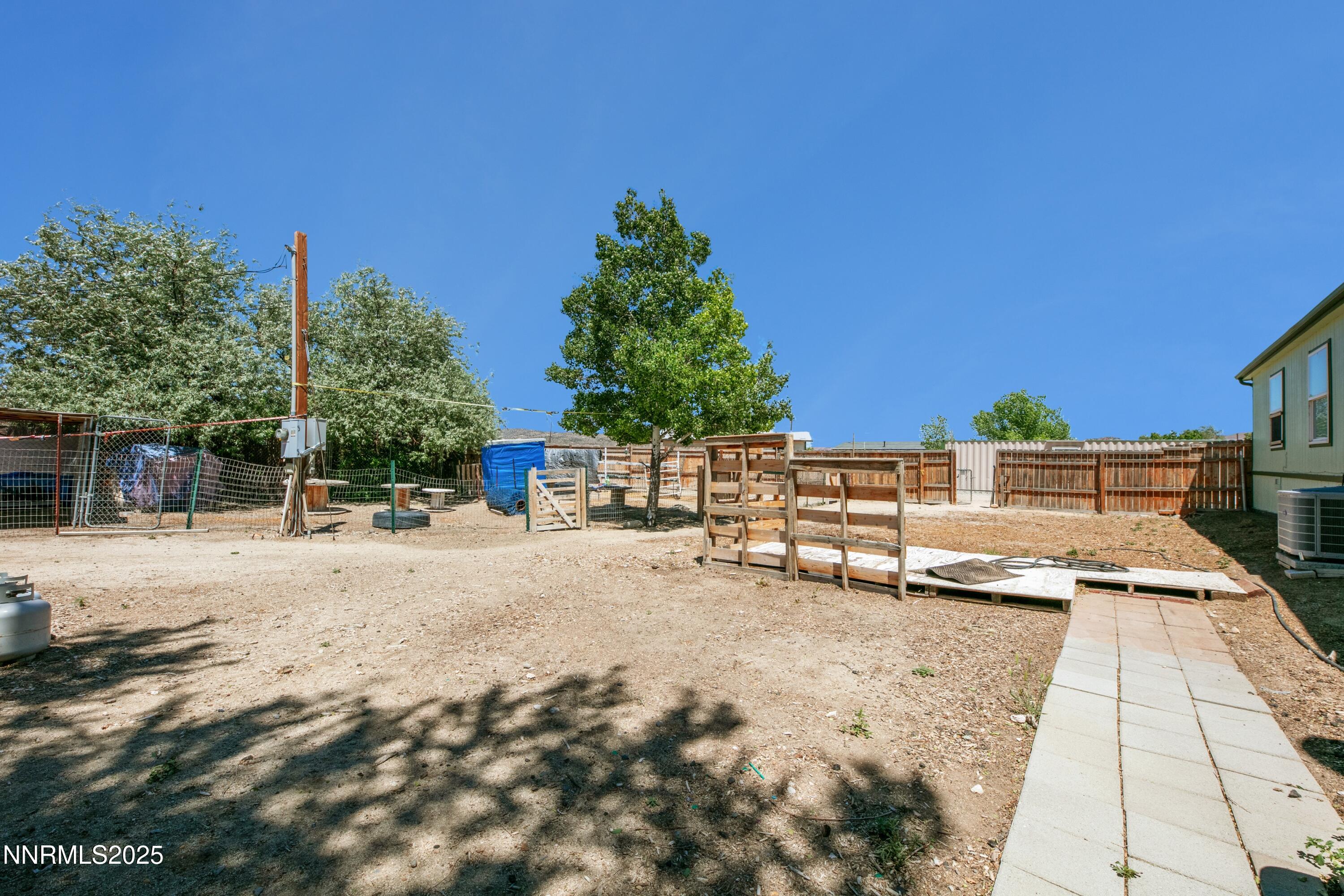 12055 Albert Way Reno, NV 89506 - Photo 20 of 38 a31