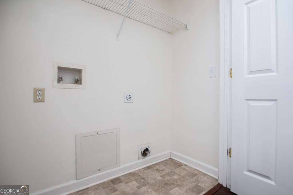255 Morgan Road Carrollton, GA 30116 - Photo 23 of 57 a view of small space with empty racks