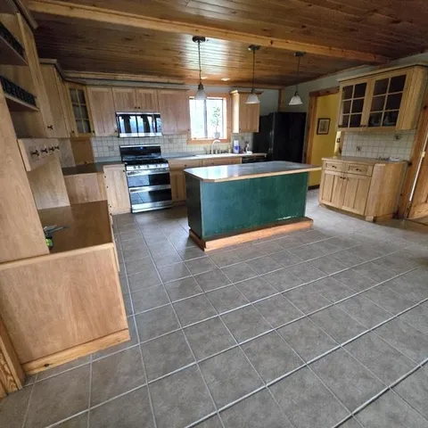 $549,900 | 196 Hudson Drive, Wheelock, VT 05851