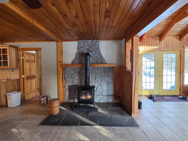 $549,900 | 196 Hudson Drive, Wheelock, VT 05851