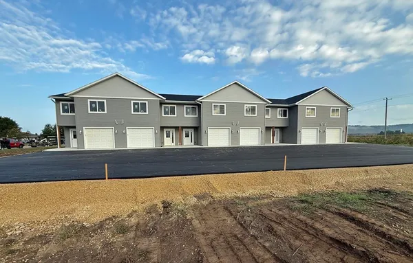 $1,825,000 | 546 Sunrise Drive, Spring Green, WI 53588