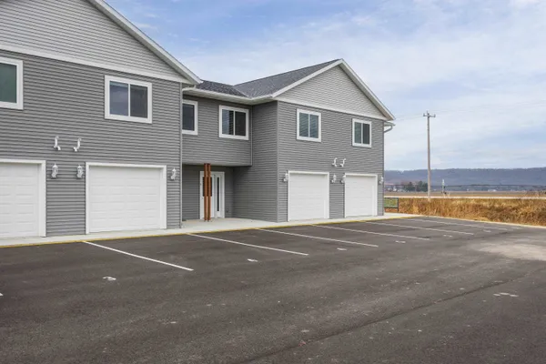 $1,825,000 | 546 Sunrise Drive, Spring Green, WI 53588