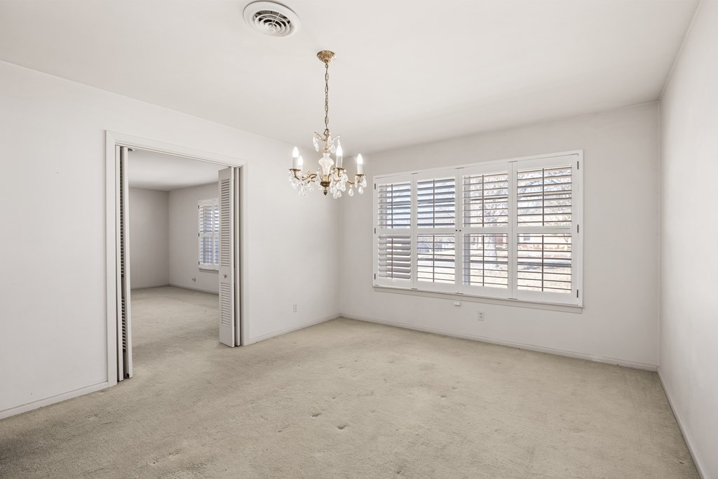 601 Overhill Drive Kerrville, TX 78028 - Photo 4 of 24 Formal Dining