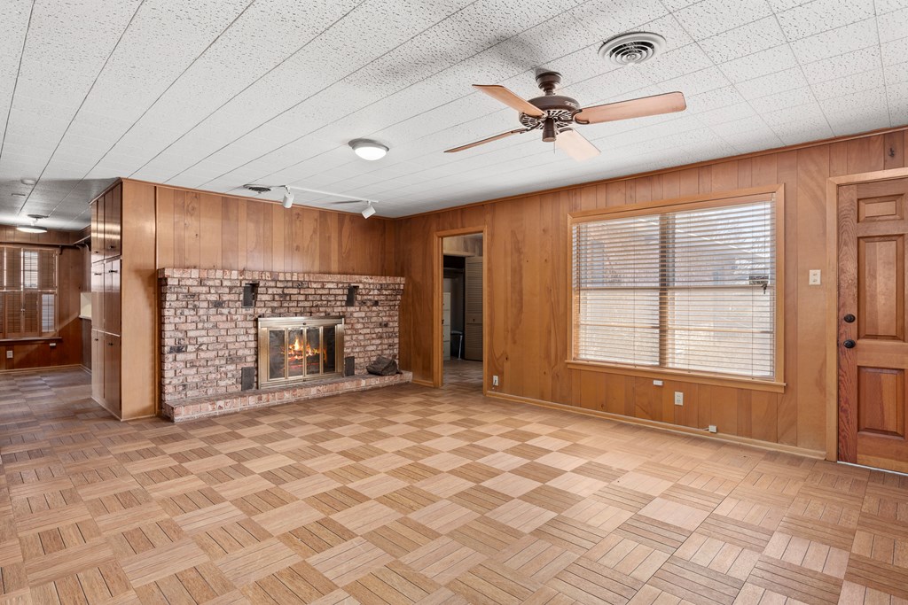 601 Overhill Drive Kerrville, TX 78028 - Photo 9 of 24 Family Room/ Den