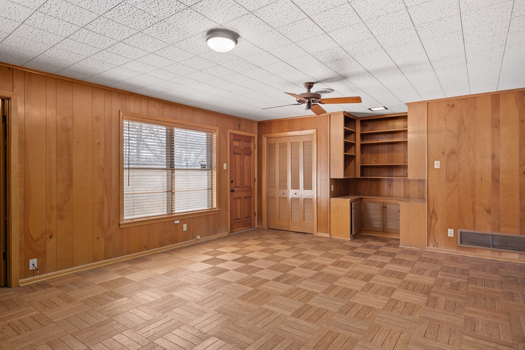 601 Overhill Drive Kerrville, TX 78028 - Photo 10 of 24 Family Room/ Den