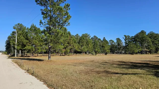 $350,000 | 17539 Hodges Road, Hilliard, FL 32046