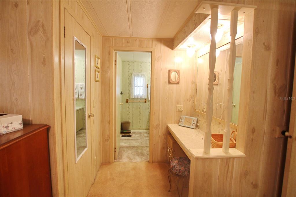1236 Chobee Loop Okeechobee, FL 34974 - Photo 20 of 39 Make Up Area