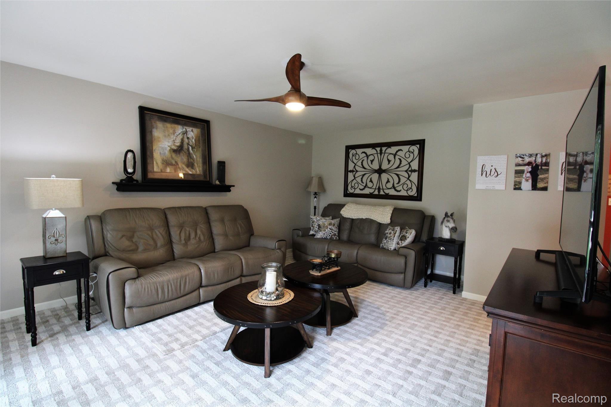 8350 Allen Road Clarkston, MI 48348 - Photo 9 of 38 IMG_2607.JPG