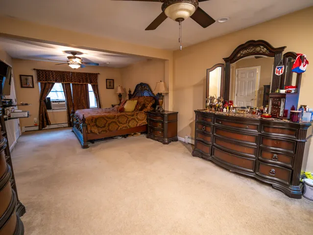 $364,900 | 5 Windy Ridge Place, Unit 5, Waterford, CT 06385