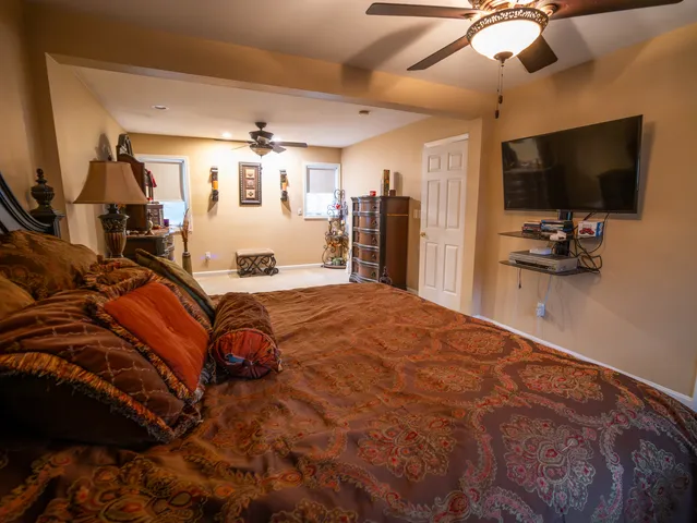 $364,900 | 5 Windy Ridge Place, Unit 5, Waterford, CT 06385