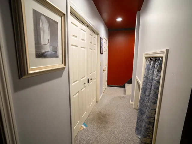 $364,900 | 5 Windy Ridge Place, Unit 5, Waterford, CT 06385