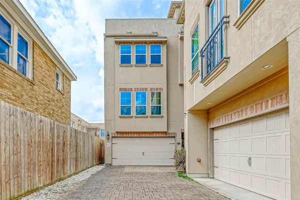 $3,495 | 1910 Oakdale Street, Unit A, Houston, TX 77004