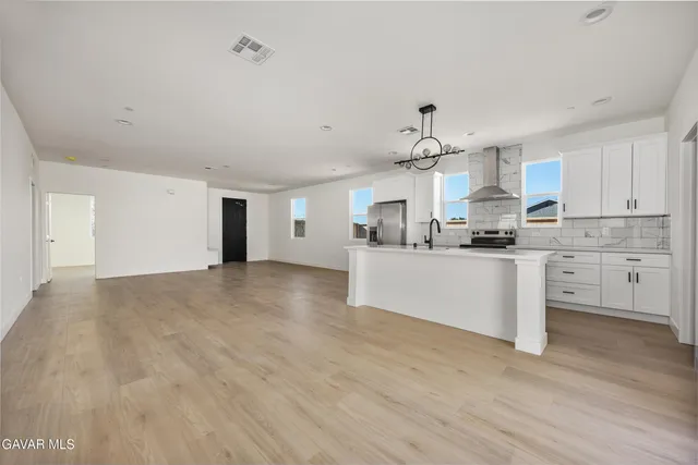 $340,000 | 9701 Susan Avenue, California City, CA 93505