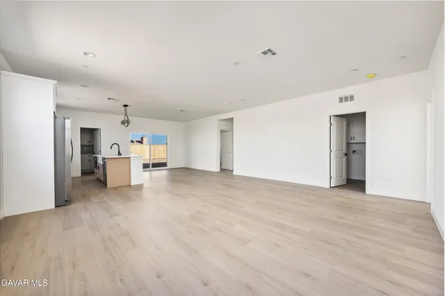 $340,000 | 9701 Susan Avenue, California City, CA 93505