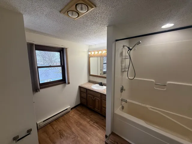 $169,900 | 402 East Flynn Street, Redwood Falls, MN 56283