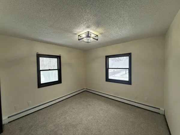 $169,900 | 402 East Flynn Street, Redwood Falls, MN 56283