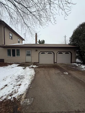 $169,900 | 402 East Flynn Street, Redwood Falls, MN 56283