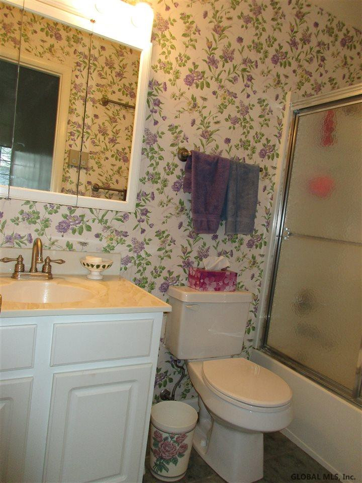 21 Leaf Road Bethlehem, NY 12054 - Photo 18 of 20 Photo 18
