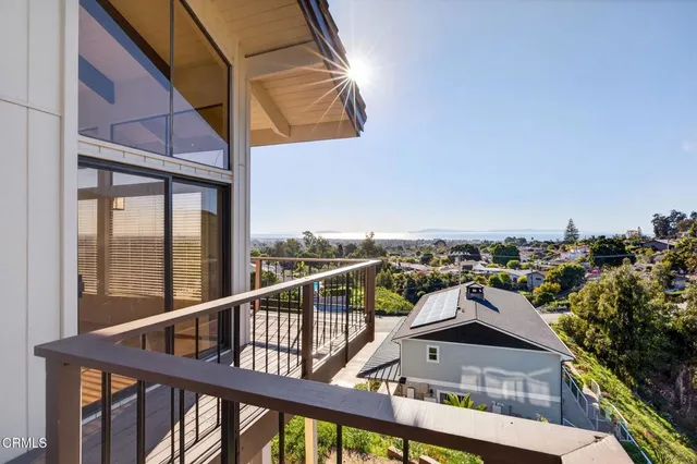 $1,379,000 | 4149 Foothill Road, Ventura, CA 93003