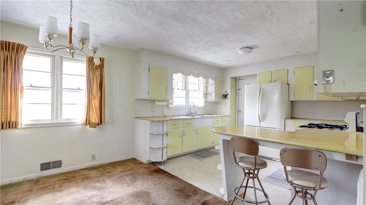 914 Waterloo Geneva Road Waterloo, NY 13165 - Photo 15 of 37