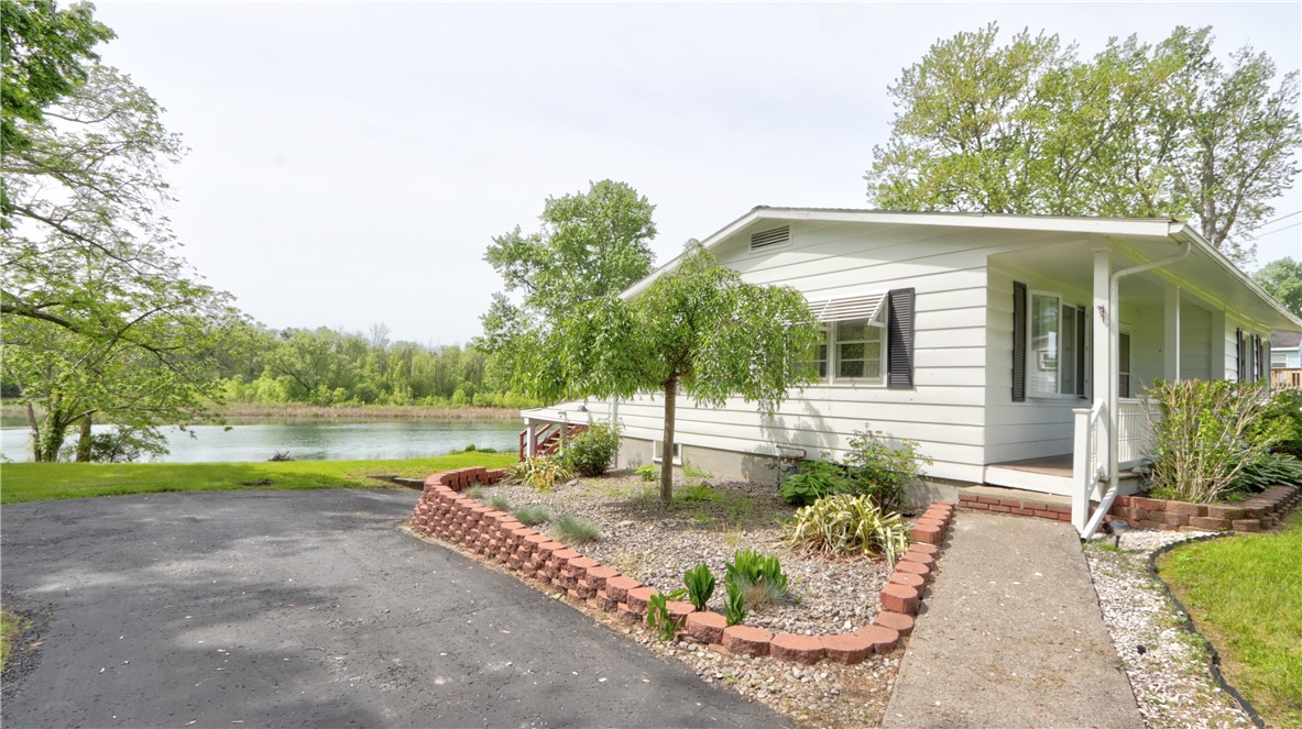 914 Waterloo Geneva Road Waterloo, NY 13165 - Photo 3 of 37