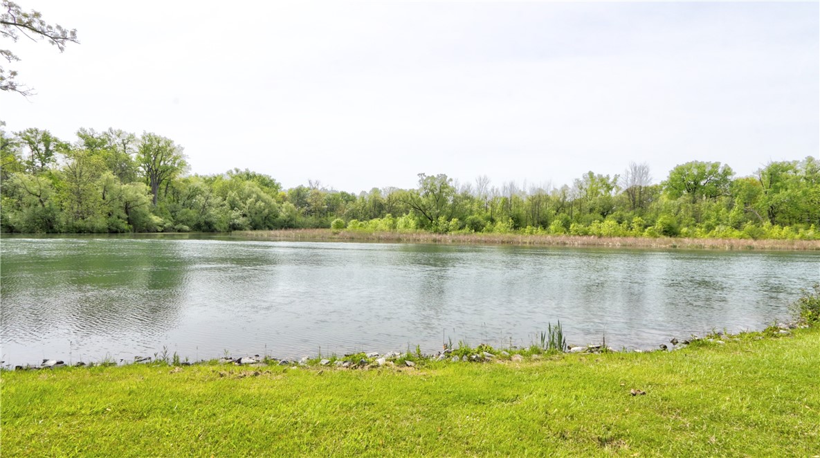 914 Waterloo Geneva Road Waterloo, NY 13165 - Photo 5 of 37