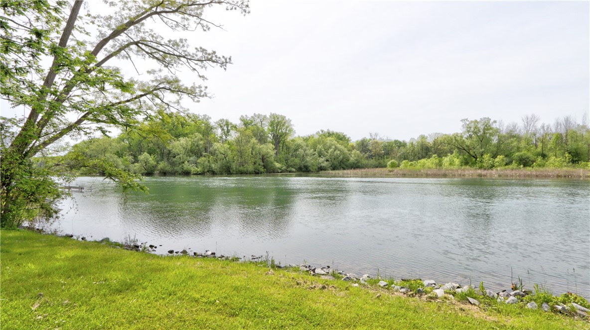 914 Waterloo Geneva Road Waterloo, NY 13165 - Photo 6 of 37