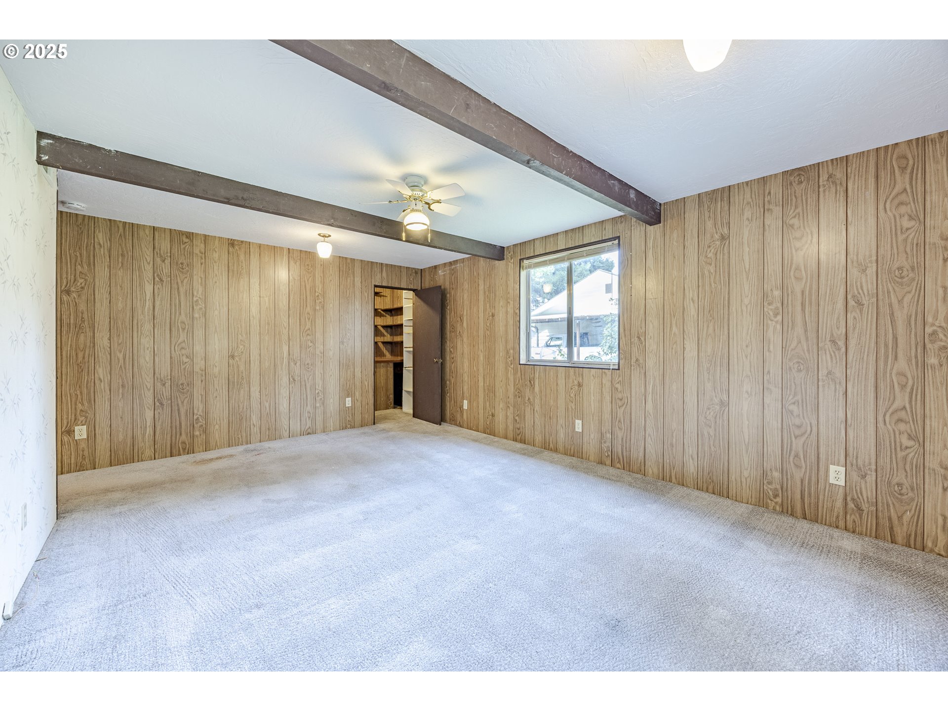 87845 Upland Street Springfield, OR 97478 - Photo 23 of 37 Bedroom