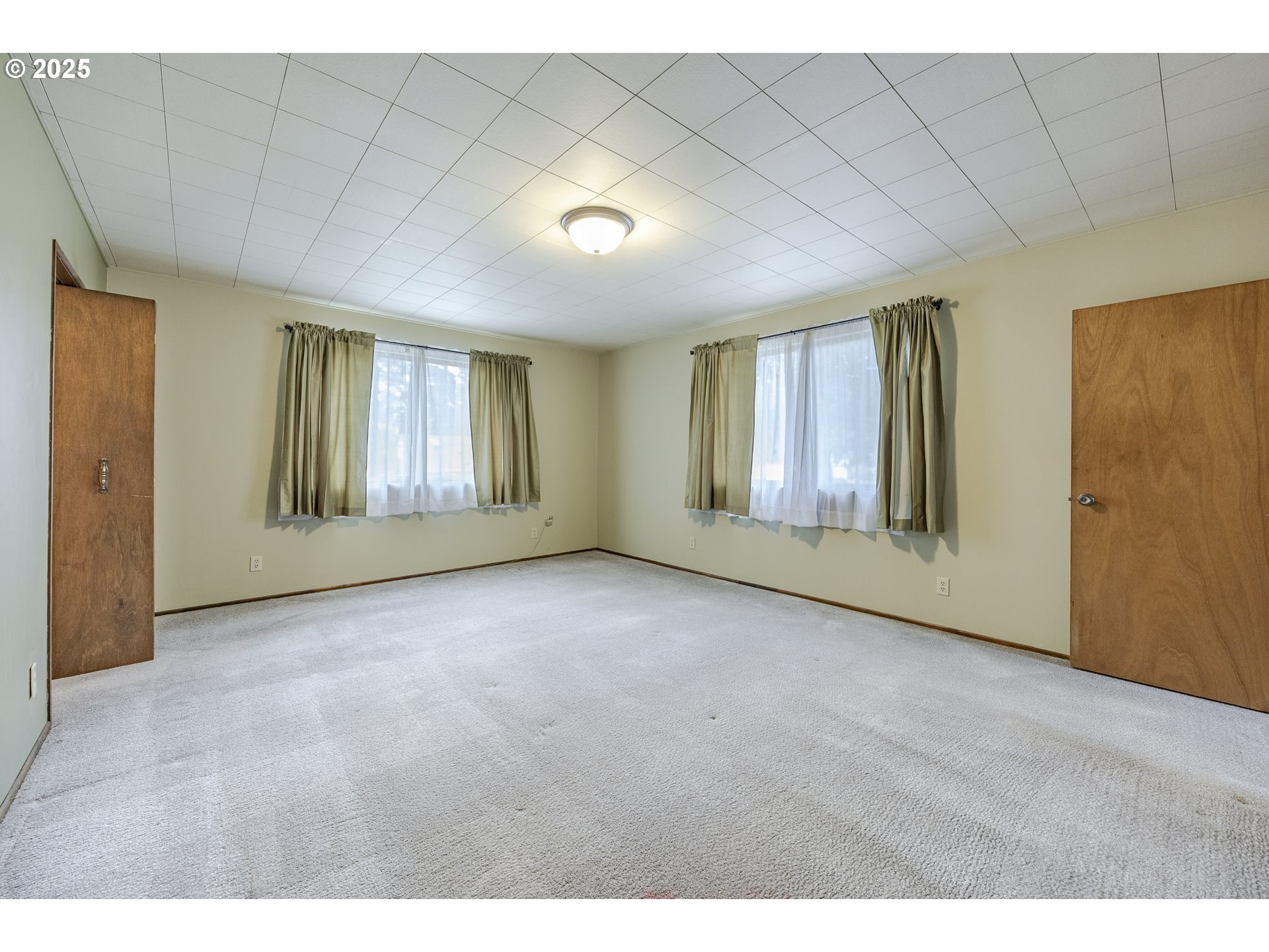 87845 Upland Street Springfield, OR 97478 - Photo 26 of 37 Bedroom, Owner's Suite