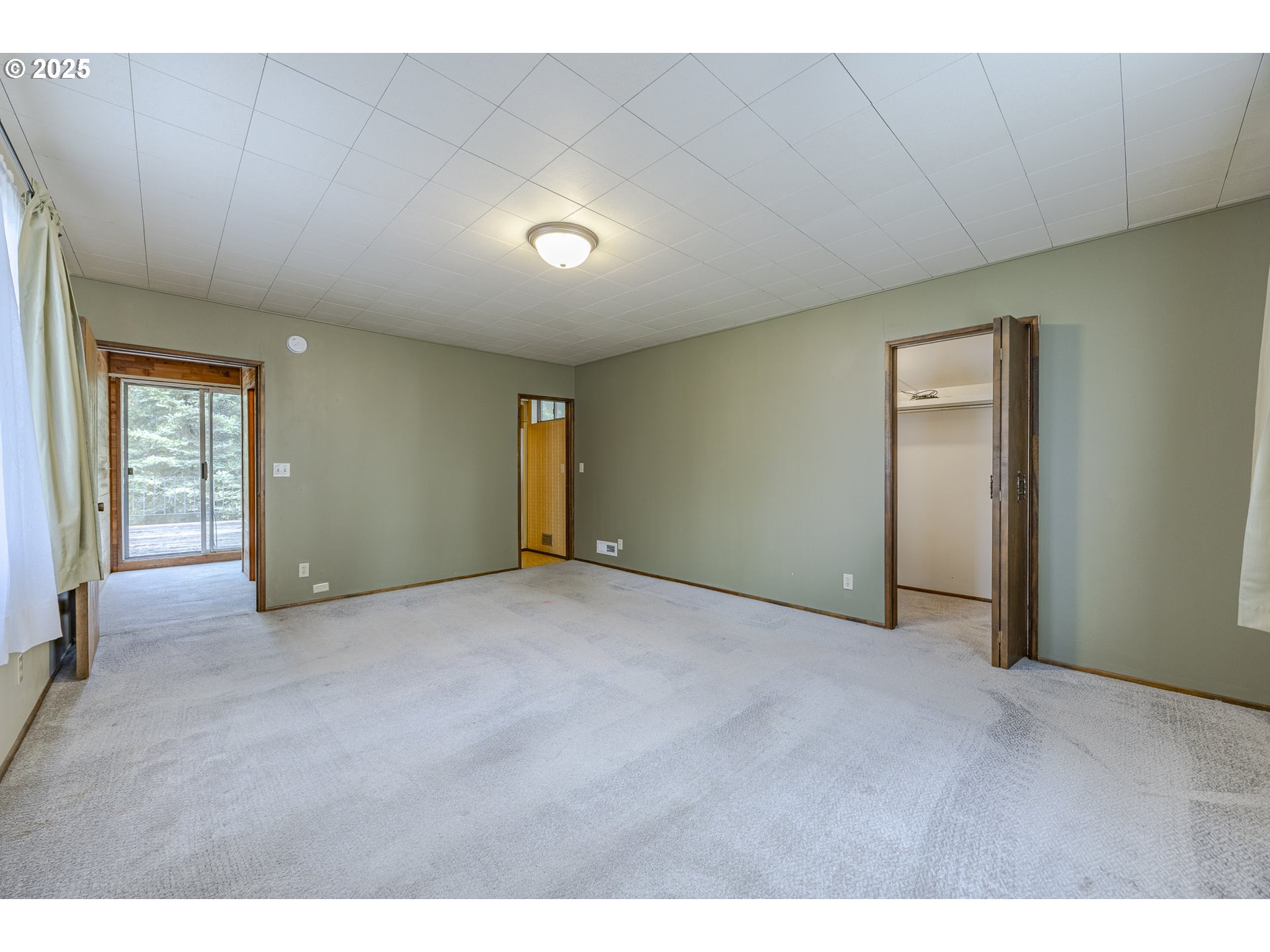 87845 Upland Street Springfield, OR 97478 - Photo 27 of 37 Bedroom, Owner's Suite