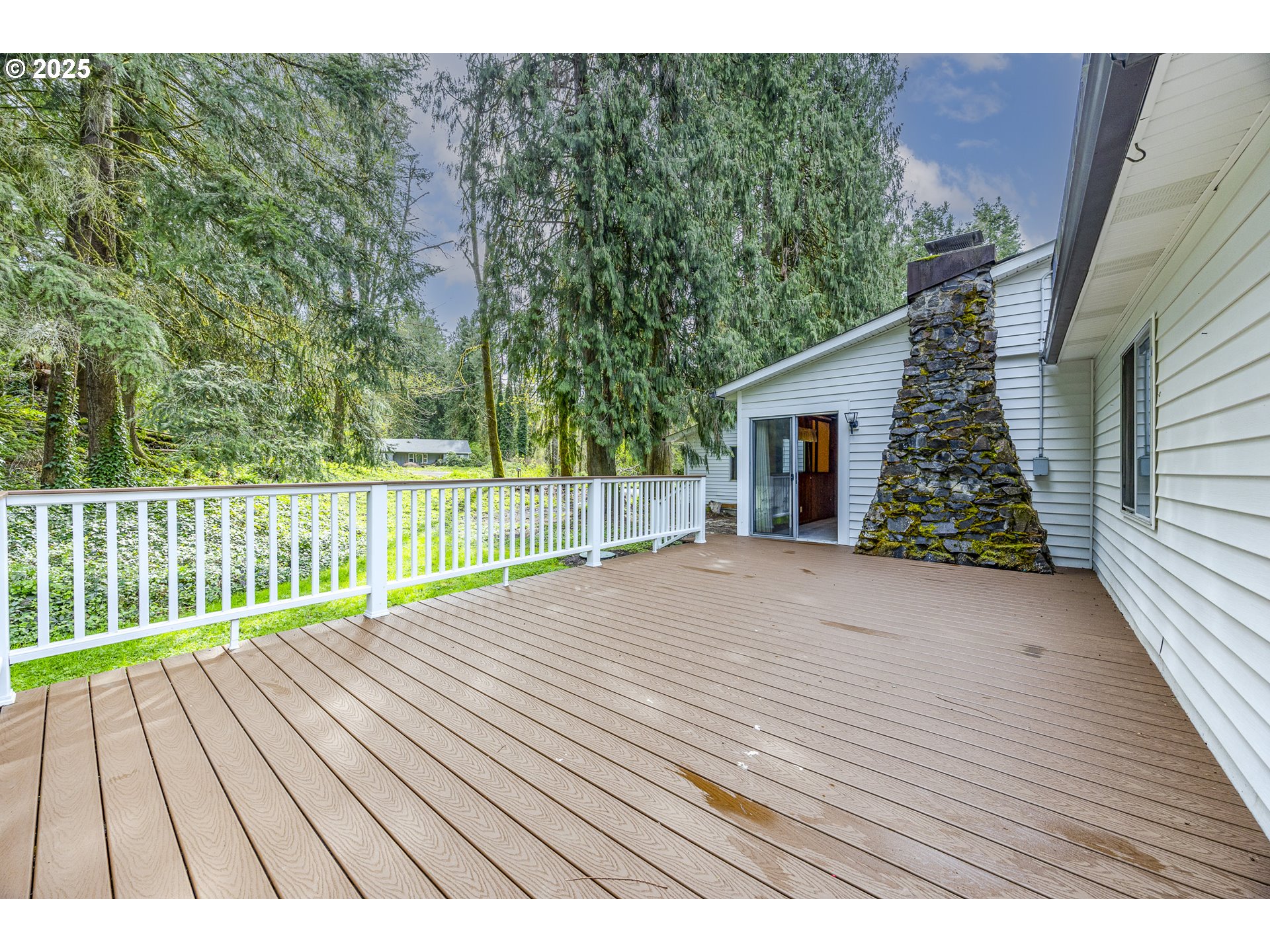 87845 Upland Street Springfield, OR 97478 - Photo 32 of 37 Deck