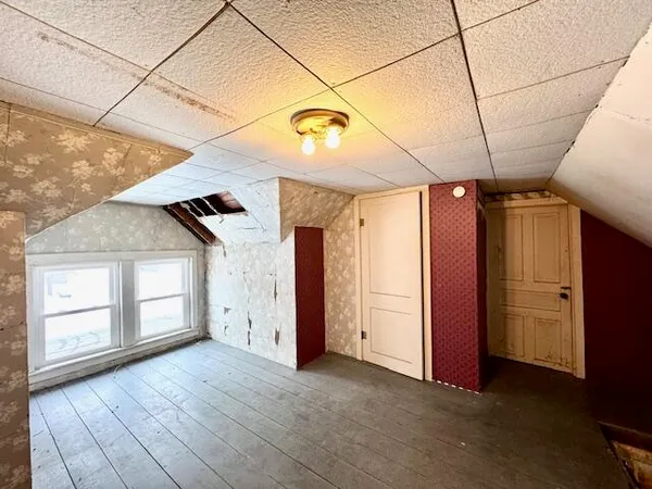 a view of a storage & utility room