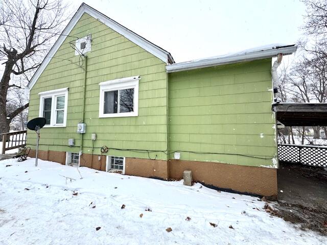 551 East Mound Street Knox, IN 46534 - Photo 20 of 23 a front view of a house with a yard