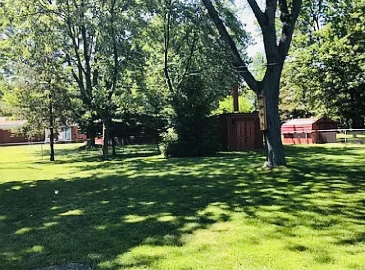 2337 Bock Road Saginaw, MI 48603 - Photo 2 of 28
