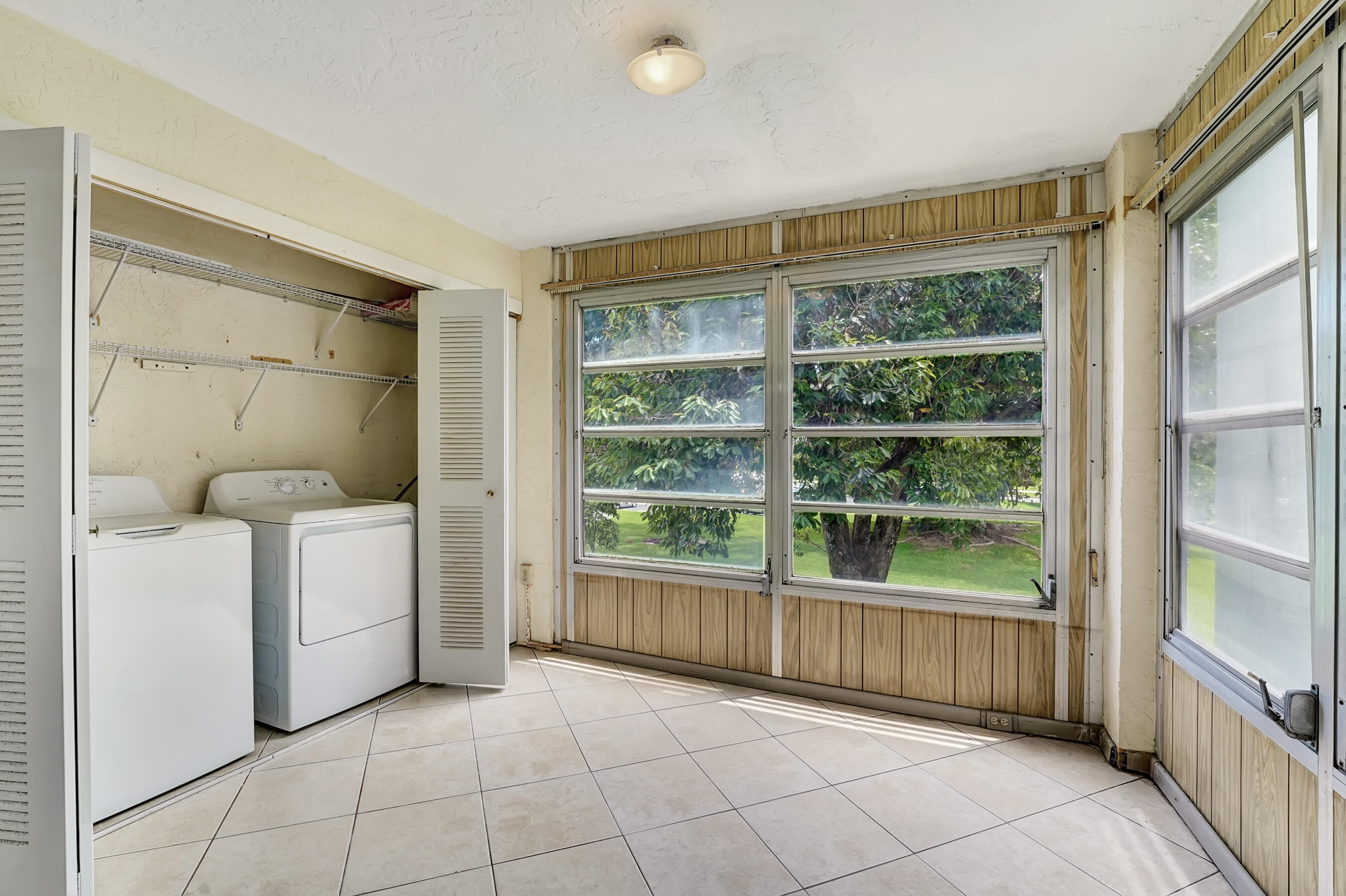 9440 Southwest 8th Street, Unit 319 Boca Raton, FL 33428 - Photo 25 of 29 DSC09721
