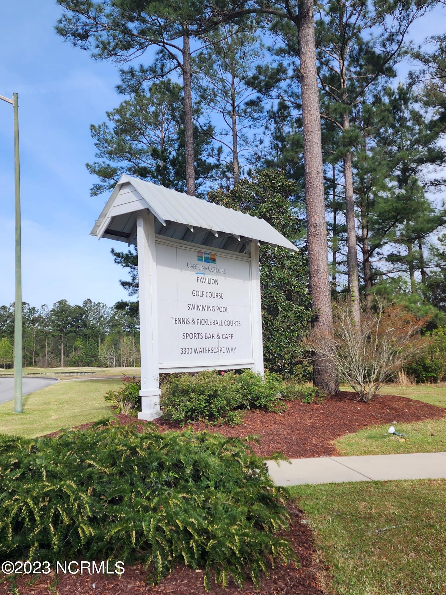 3008 Verdant Ridge New Bern, NC 28562 - Photo 7 of 13 Pavilion is just a golf cart ride away.