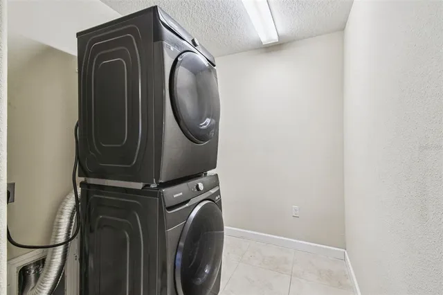 $600,000 | 11737 Crestridge Loop, New Port Richey, FL 34655