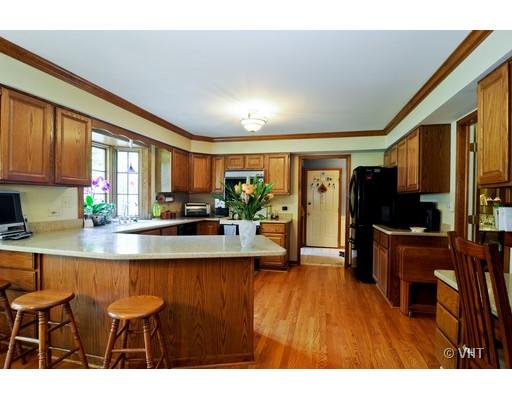1000 Plum Tree Road Fox River Grove, IL 60021 - Photo 3 of 16