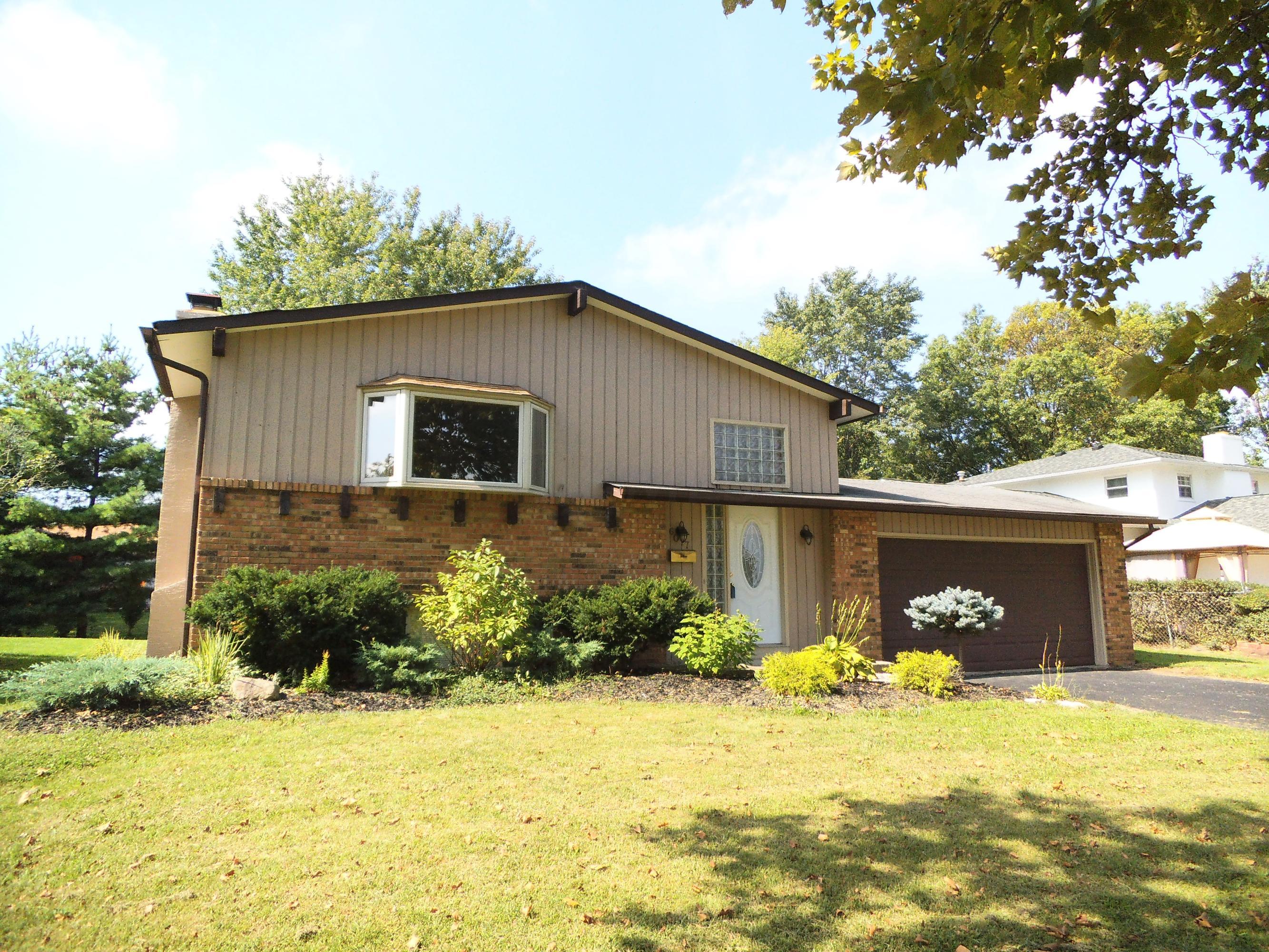 6077 Beechcroft Road Columbus, OH 43229 - Photo 1 of 24 Gallery Image 1