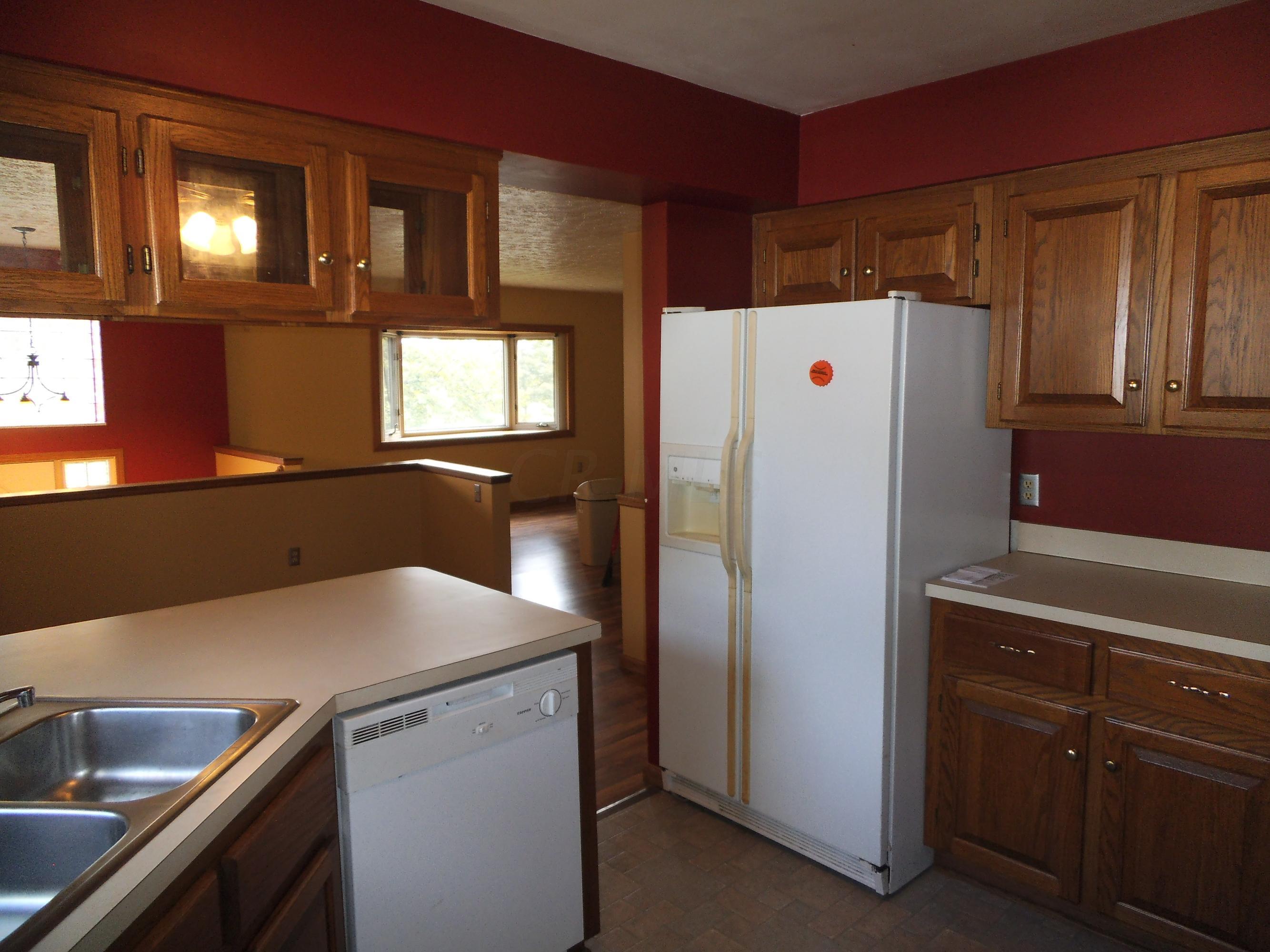 6077 Beechcroft Road Columbus, OH 43229 - Photo 6 of 24 Gallery Image 6