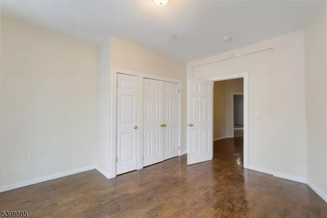 $2,100 | 422 Jelliff Avenue, Unit 1, Newark, NJ 07112