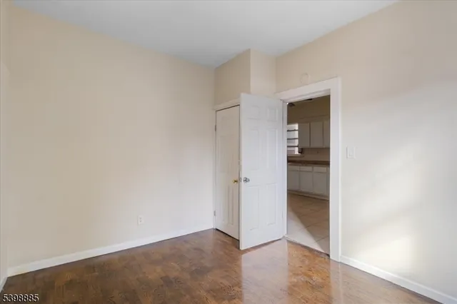 $2,100 | 422 Jelliff Avenue, Unit 1, Newark, NJ 07112