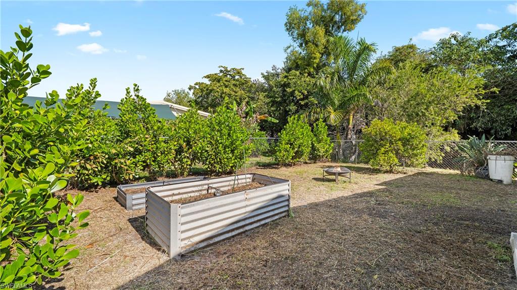 101 Sugarloaf Lane Naples, FL 34114 - Photo 24 of 38