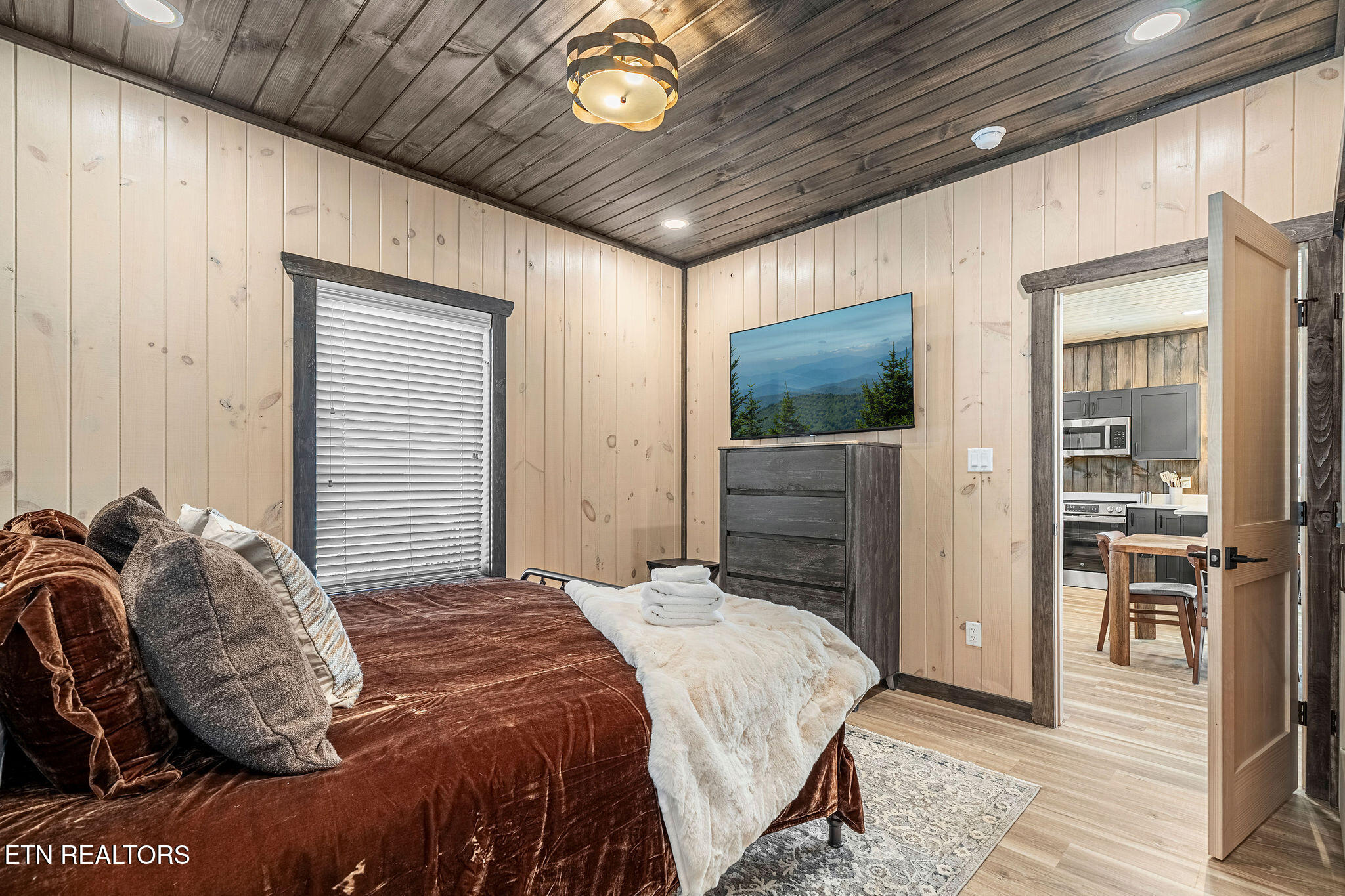 593 Warbonnet Way Pigeon Forge, TN 37863 - Photo 20 of 45 DSC08826-HDR