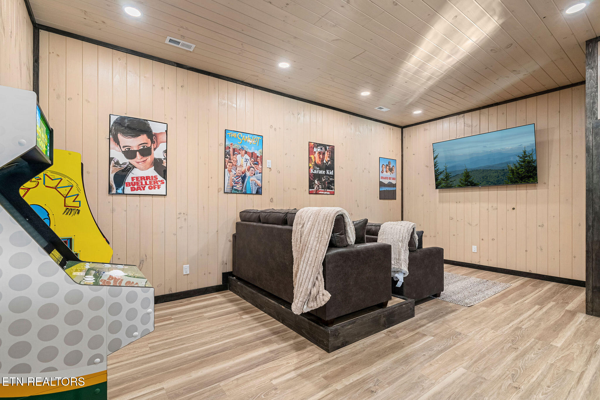 593 Warbonnet Way Pigeon Forge, TN 37863 - Photo 32 of 45 DSC08876-HDR