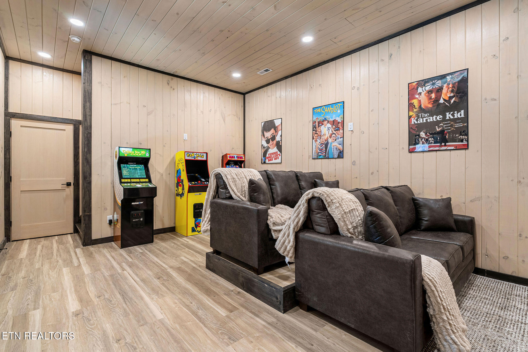 593 Warbonnet Way Pigeon Forge, TN 37863 - Photo 33 of 45 DSC08881-HDR