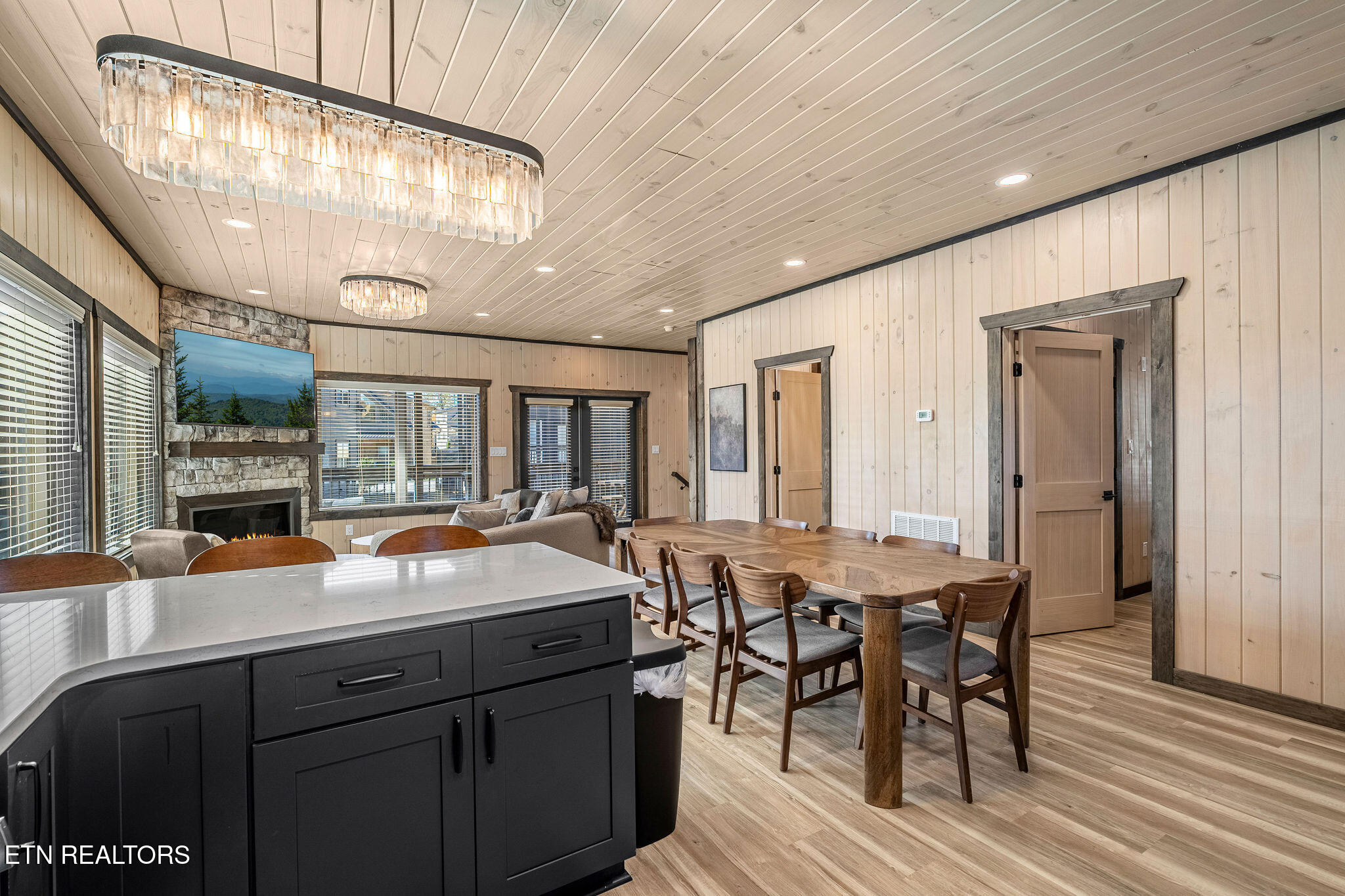 593 Warbonnet Way Pigeon Forge, TN 37863 - Photo 9 of 45 DSC08766-HDR