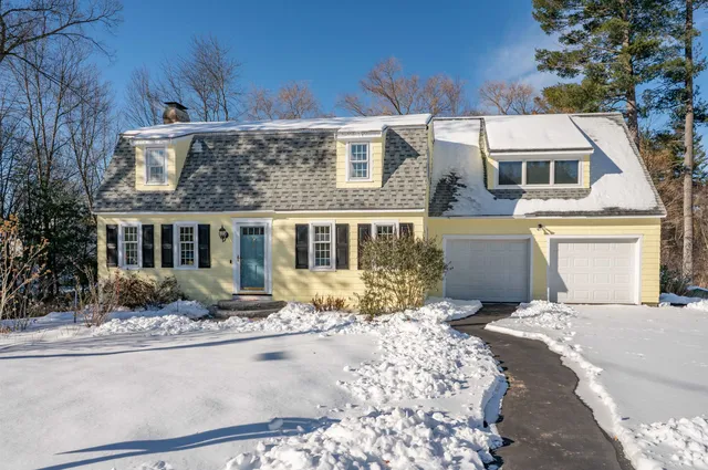 $650,000 | 5 Appaloosa Place, Nashua, NH 03062
