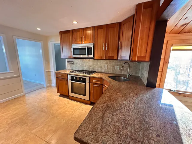 $650,000 | 5 Appaloosa Place, Nashua, NH 03062