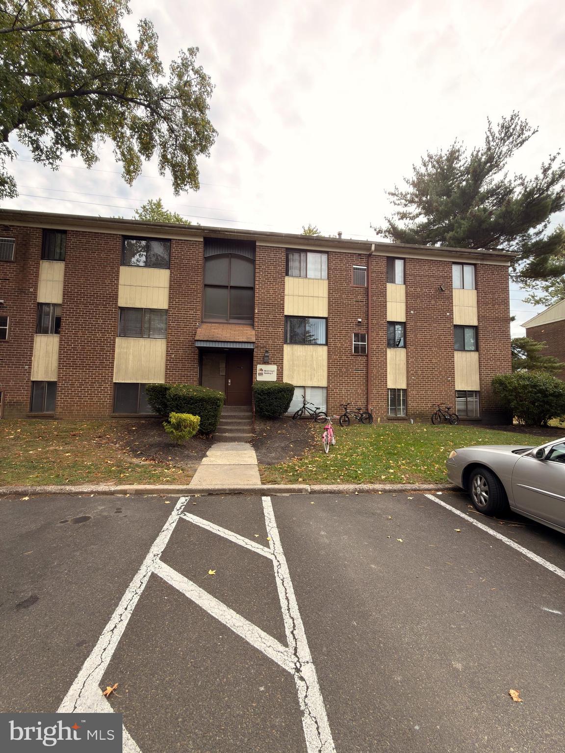 9921 Bustleton Avenue, Unit F3 Philadelphia, PA 19115 - Photo 3 of 5 Ample parking